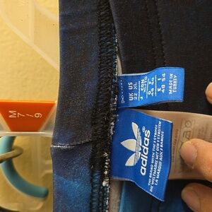 Adidas women's leggings.  Size XL. Tye died retro.